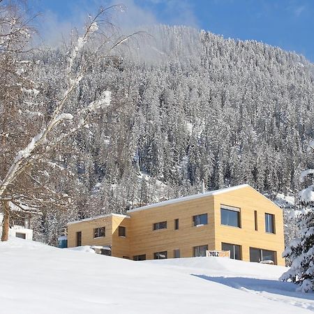 Ferienwohnung Aviez Savognin Bagian luar foto